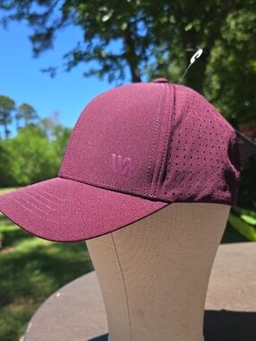 VRST Performance Cap Burgundy Plum Adjustable Hat OSFM NWT Breathable Athletic